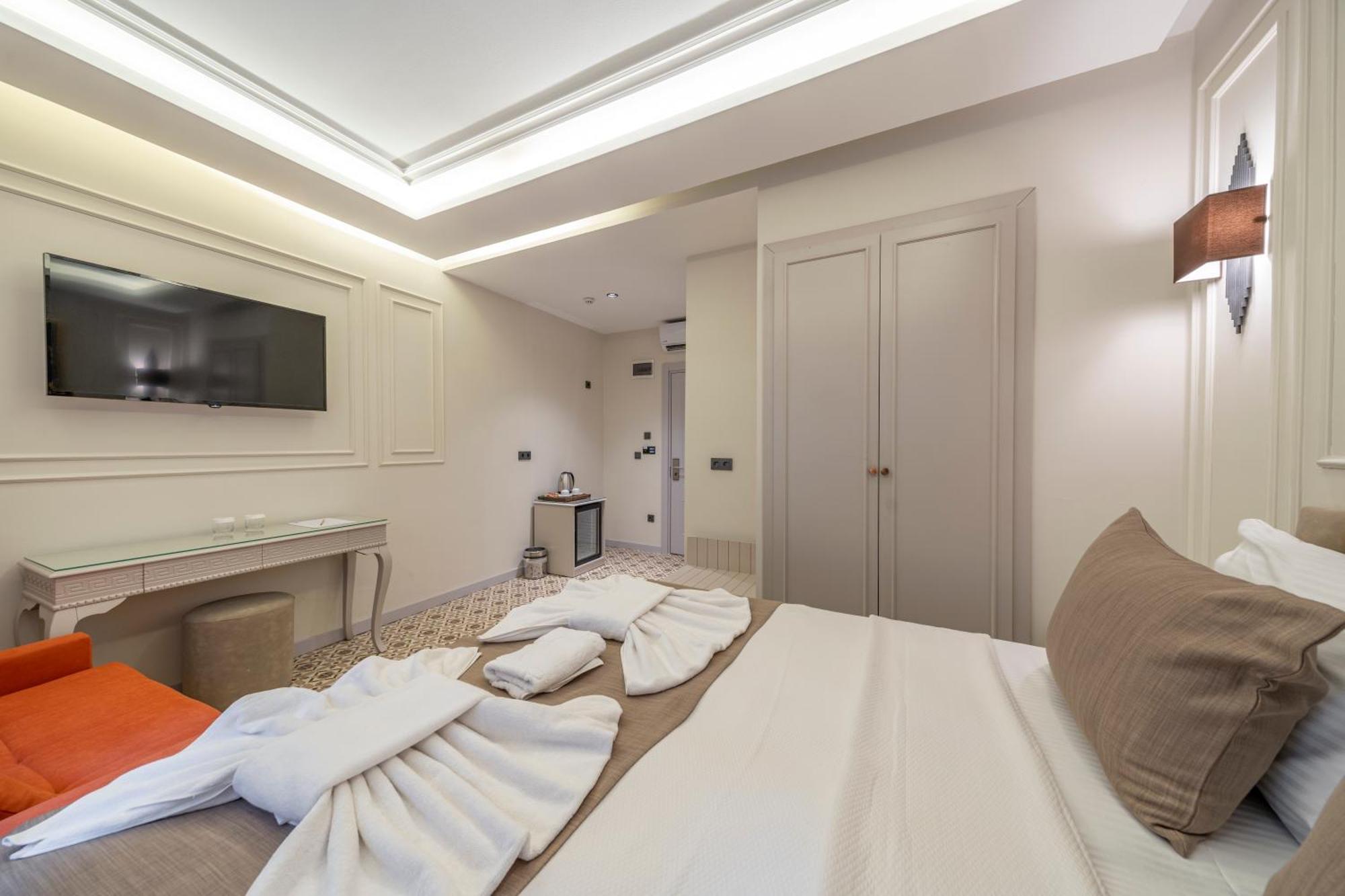 Pera Luna Premium Hotel Istanboel Buitenkant foto