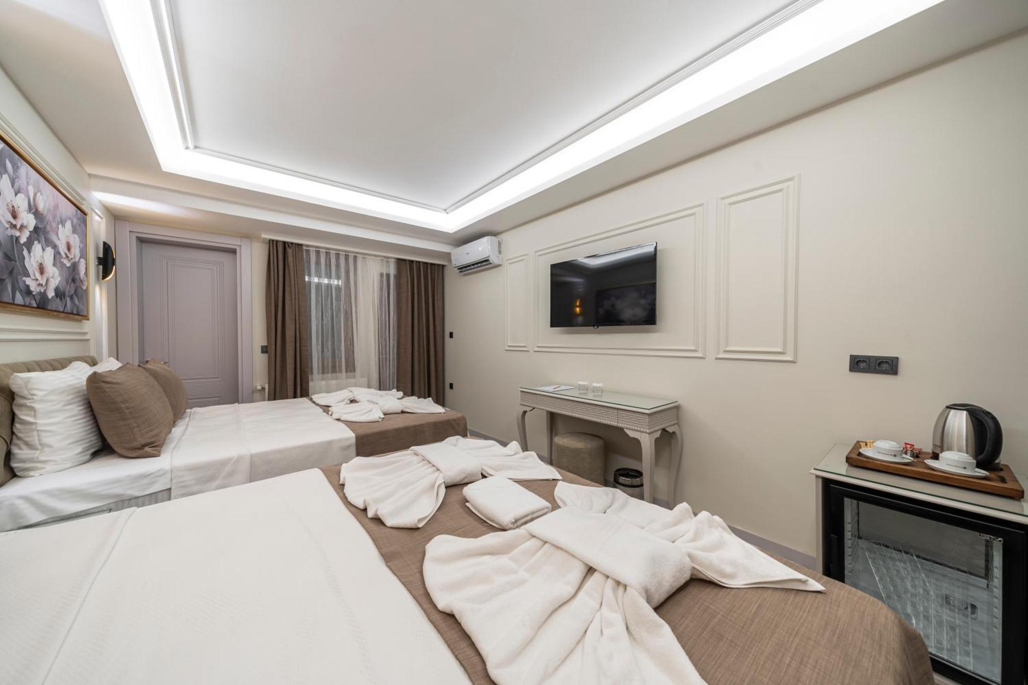 Pera Luna Premium Hotel Istanboel Buitenkant foto