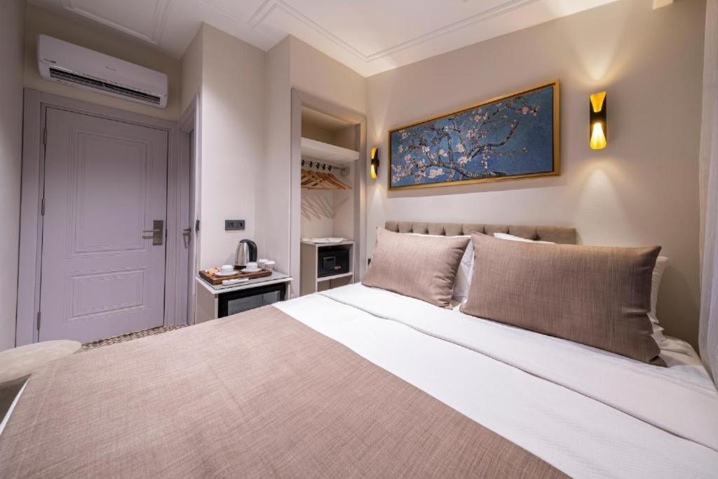 Pera Luna Premium Hotel Istanboel Buitenkant foto